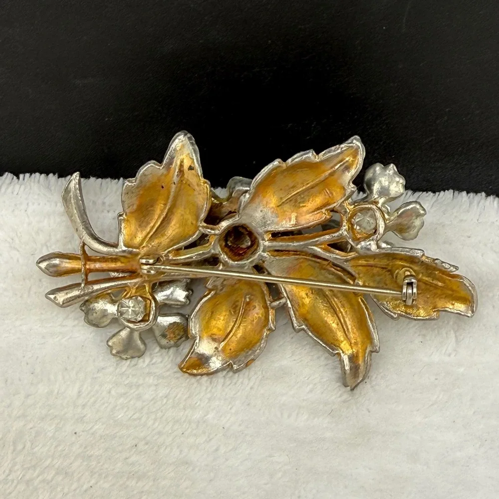 Vintage Pot Metal Brooch Flower Red Rhinestone Spray